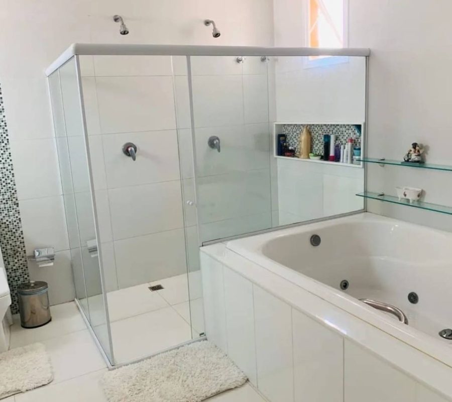 casa-no-condominio-melicio-machado-5